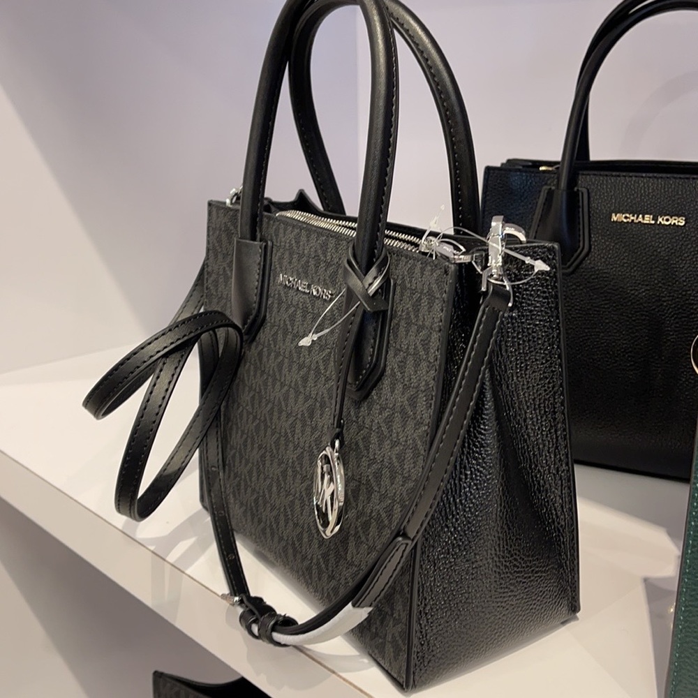 Michael Kors Mercer Medium Pebbled Leather Crossbody Bag - Picture 2 of 16